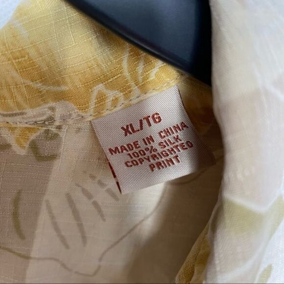 Vintage Tommy Bahama Hawaiian Style Button Down Yellow Floral Shirt Size XL - Picture 6 of 11